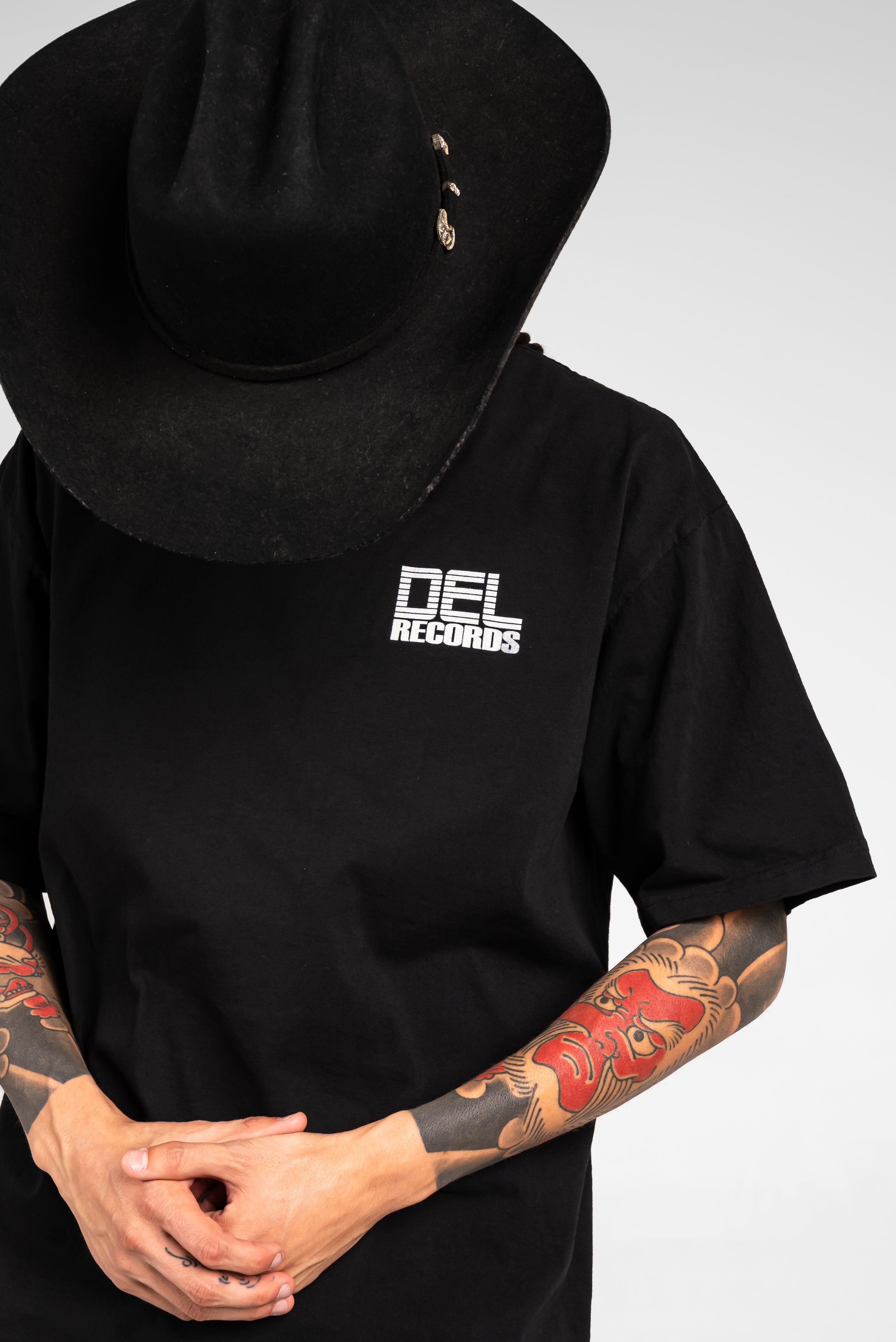 BURNOUT CREST TEE