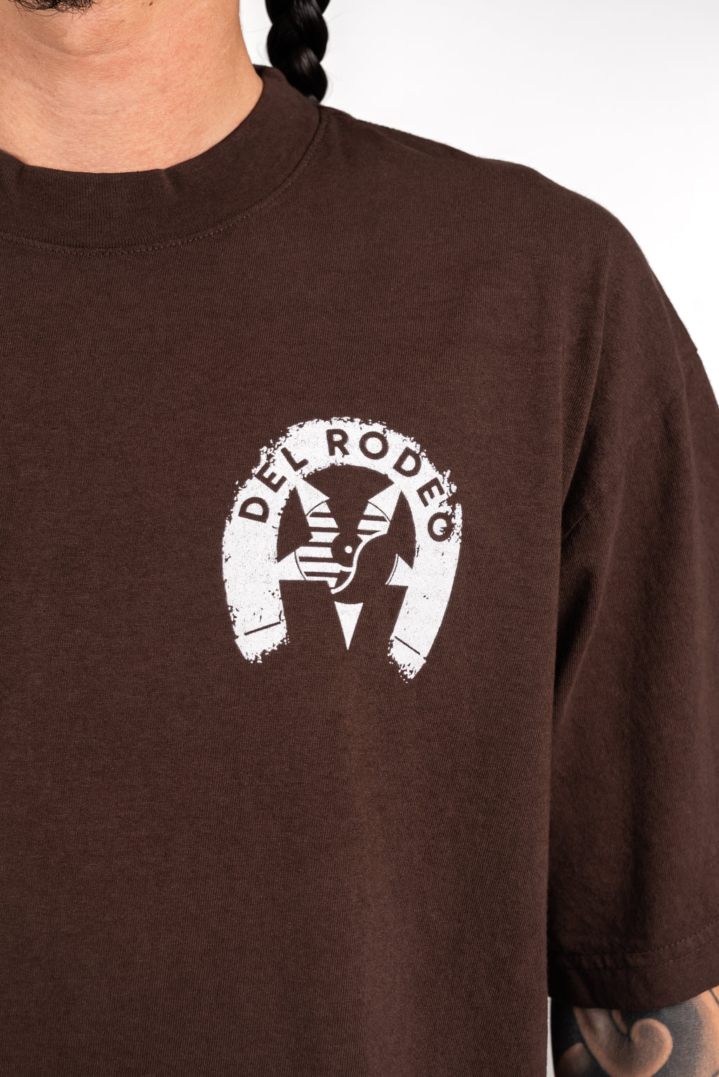 BROWN RODEO TEE