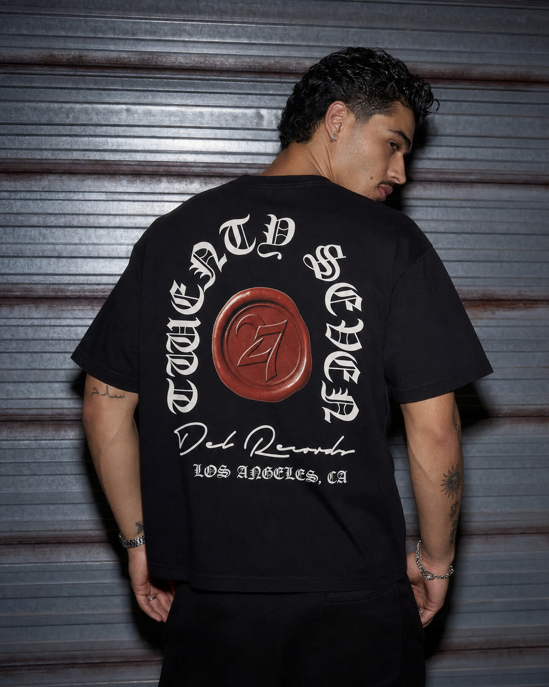 DEL 27 TEE